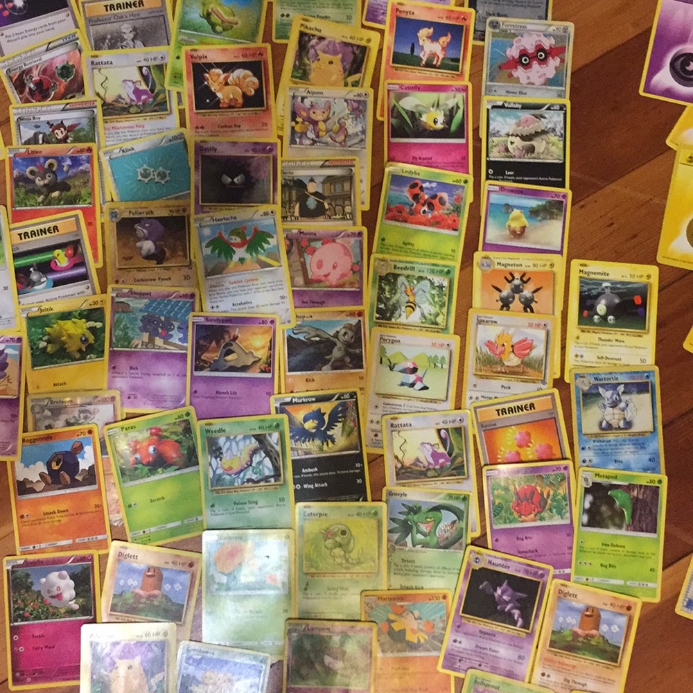 100 Mystery Pokémon Cards